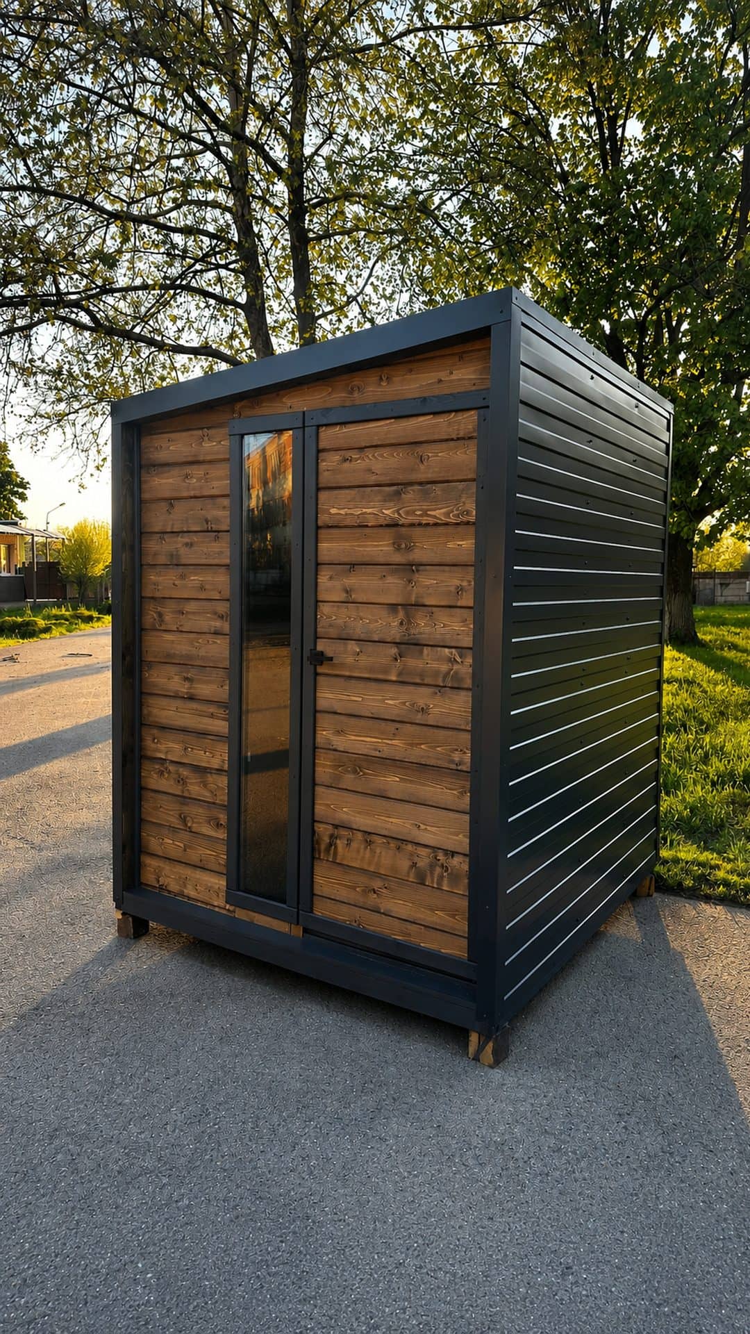 Хозблок от производителя Woodárt на участке в Краснодарском крае, работа №15